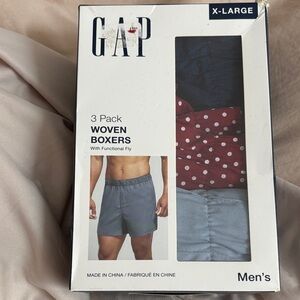 GAP Men's Woven Boxers 3 Pack - Polka Dot Red, Navy, Light Blue